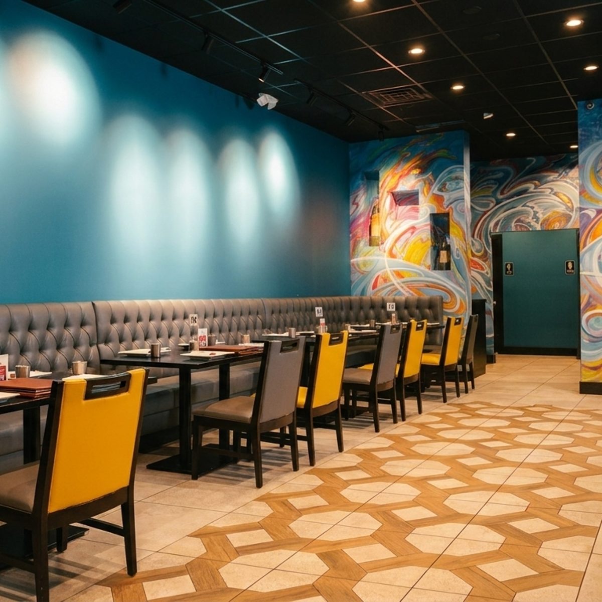 An Event-Ready Dining Room